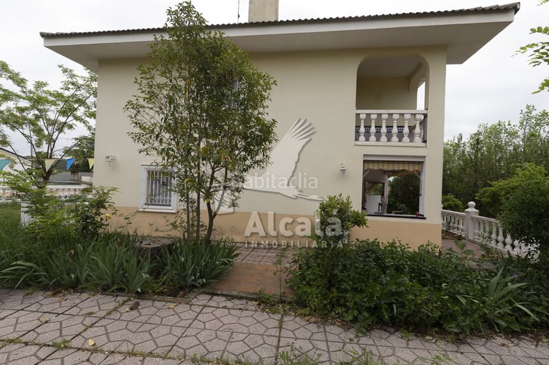 Foto ae0209b4-02ac-404e-babd-0ce702733ae9. Casa amb calefacció aparcament piscina a Galápagos