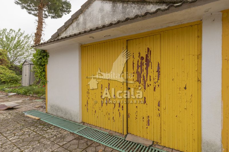 Foto b05a7244-d2f5-4812-8978-70310a1f0a8b. Casa amb calefacció aparcament piscina a Galápagos