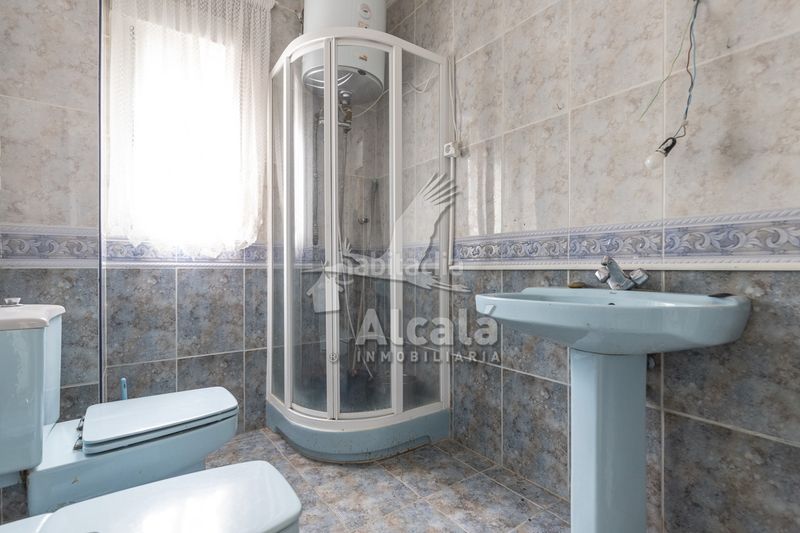 Foto b855be6b-dcfb-4d2f-8f87-fe3575516911. Casa amb calefacció aparcament piscina a Galápagos