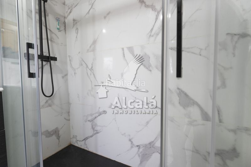 Foto 103a9734-05d5-4975-8098-3cc9fe22104a. Casa adossada amb calefacció aparcament a Valdeavero