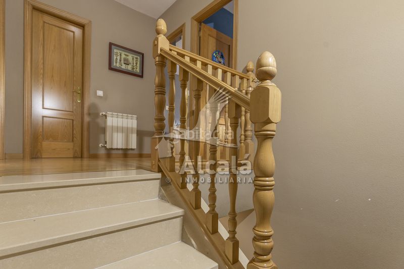 Foto c10a675c-64bb-4cee-983b-08c434b0e404. Casa adossada amb calefacció aparcament a Valdeavero