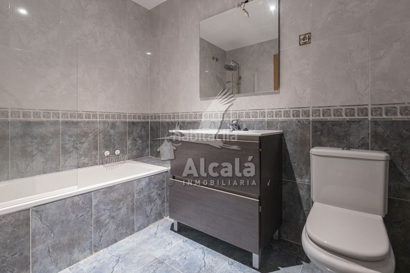 Foto d4040cee-6116-4524-95ff-16a07164155f. Casa adossada amb calefacció aparcament a Valdeavero