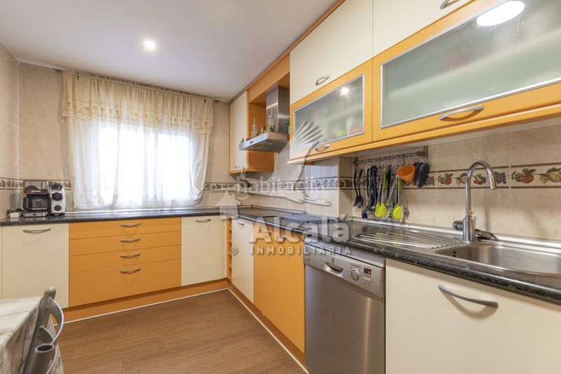 Foto eb7265af-f8c1-4459-86b4-31e90dc915fe. Casa adossada amb calefacció aparcament a Valdeavero