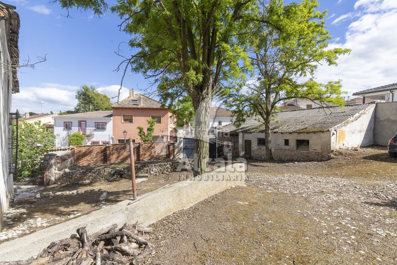 Foto 5d364693-2b65-4780-9afb-7a38e6bea573. Finca rústica a Santorcaz