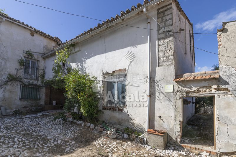 Foto c0dcdb35-6cd0-4c91-8e41-d13bff79303c. Finca rústica a Santorcaz