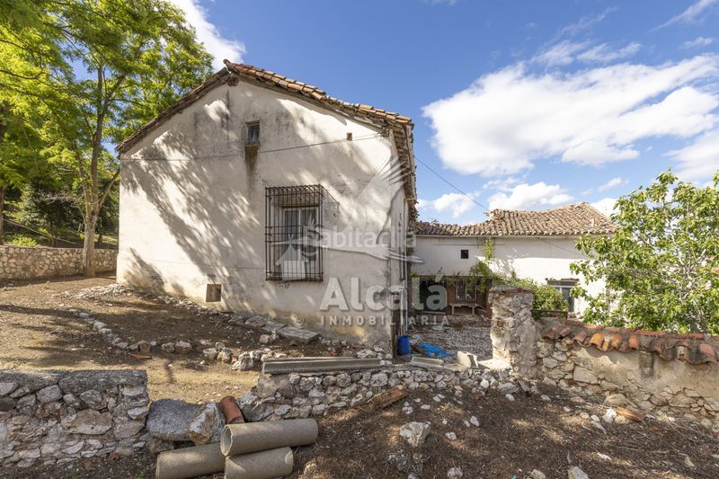 Foto e83ba18a-e461-467c-82bd-81cb3f8c1193. Finca rústica a Santorcaz