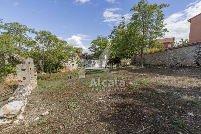 Foto f68f4def-bd78-401e-8dc9-648b16a51d62. Finca rústica a Santorcaz