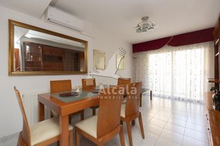 Appartement à Reyes Católicos. Piso de 3 habitaciones con ascensor en zona centrica de alcala d