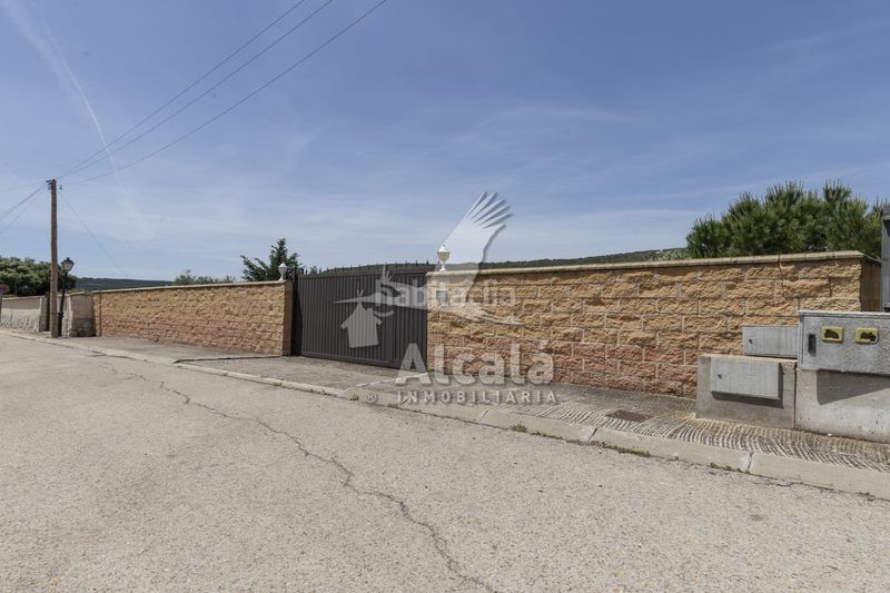 Foto 4bcb056c-8f9e-41c1-b401-ee8f8202d48d. Finca rústica a Ambite