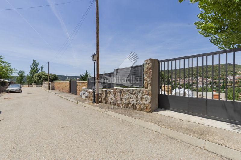 Foto 99b4a224-4808-4c58-92aa-f469552e0923. Finca rústica a Ambite