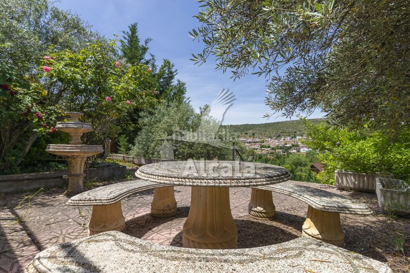 Foto f7d52f4b-78e7-456b-946b-ad47f55065a0. Finca rústica a Ambite