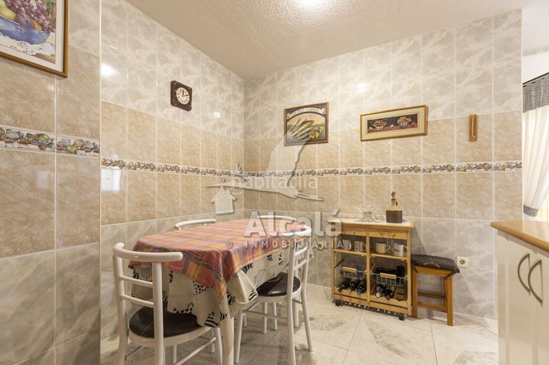 Foto 027c60fb-50b2-4232-b167-1c3881c005cb. Casa amb calefacció aparcament a Loeches