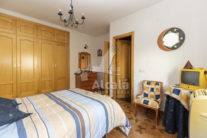 Foto 7b91f554-f666-4419-b08a-05176fde2dc8. Casa amb calefacció aparcament a Loeches