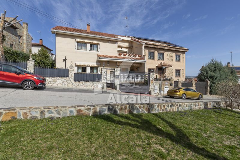 Foto e11d1518-0aec-4ec3-985c-259e39e3b3b1. Casa amb calefacció aparcament a Loeches