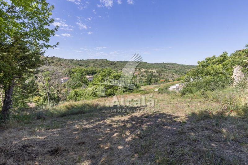 Foto fdcb97ff-cda0-4442-88d0-a6cb37acb517. Finca rústica a Hueva