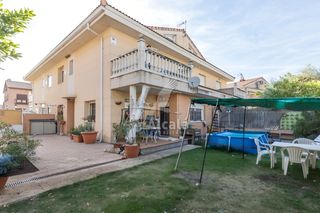 Casa a Santos de la Humosa (Los)