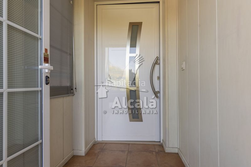Foto b1bf3082-c7f6-4062-a832-f311c79d0ea7. Casa amb calefacció aparcament a Chorrillo Alcalá de Henares