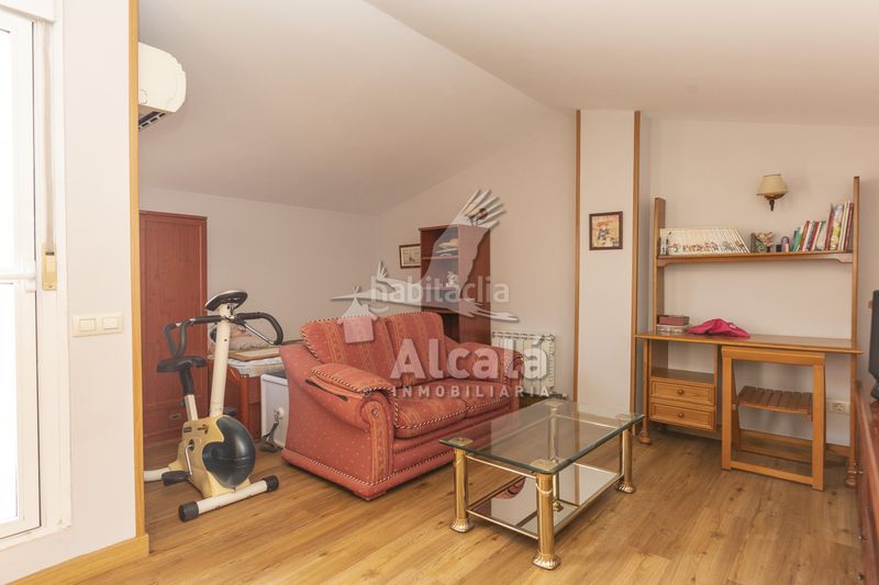 Foto e5e0856f-ab78-451e-8e4a-d4106f8ae3bf. Casa amb calefacció aparcament a Chorrillo Alcalá de Henares