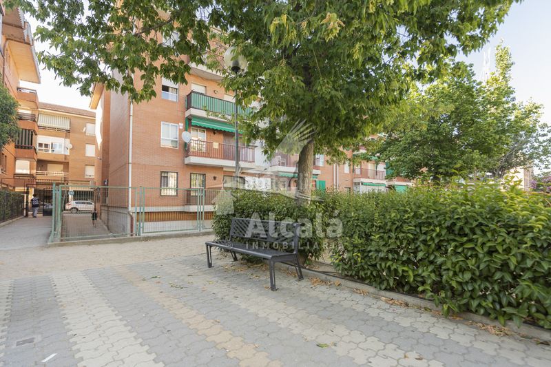 Foto c083b369-f705-45ee-a86a-632aa8cb879d. Pis amb calefacció a Puerta de Murcia-Colegios Ocaña