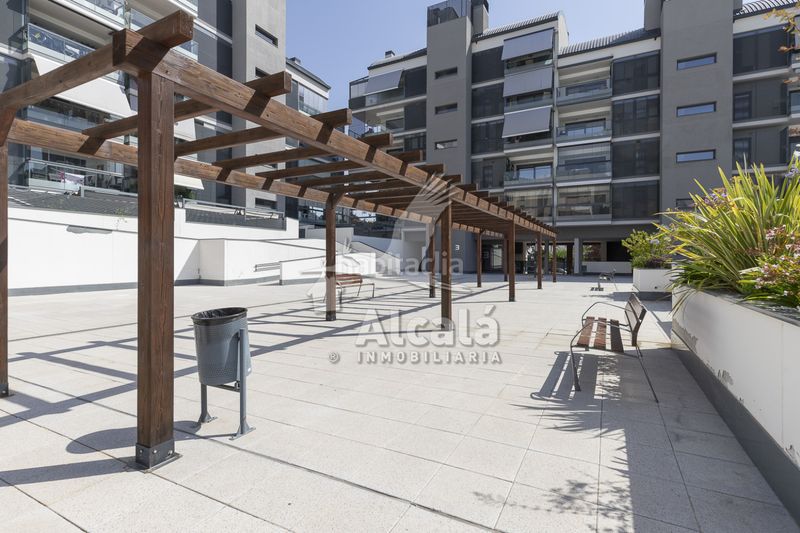 Foto 09257535-fc70-43eb-9c9e-7b2f6c84cde4. Àtic amb calefacció aparcament piscina a Urbanizaciones Rivas - Vaciamadrid