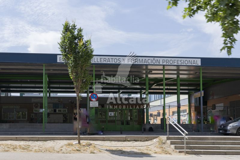 Foto bec0a724-b4a7-4469-a27e-61b83e69cb5b. Àtic amb calefacció aparcament piscina a Urbanizaciones Rivas - Vaciamadrid