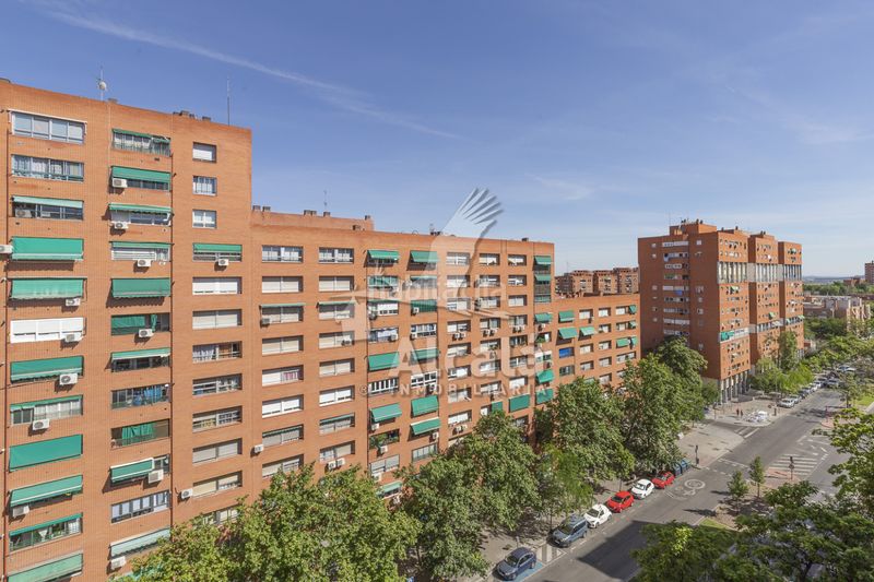 Foto 3693392a-8379-4121-977b-54301e006f07. Pis amb calefacció aparcament a Palomeras Sureste Madrid