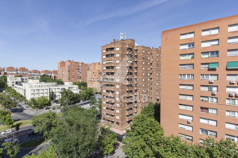 Foto b625b8f9-8dbb-4d35-9fd7-d8b48b8e1222. Pis amb calefacció aparcament a Palomeras Sureste Madrid