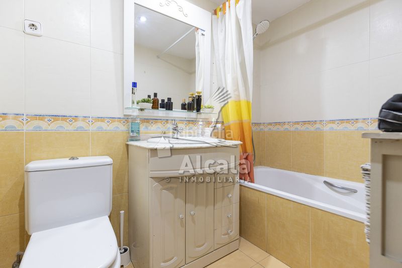 Foto 0acdc00b-8a9f-479a-8b5c-1183b12be817. Etagenwohnung mit heizung in Estación-Parque O´Donnell Alcalá de Henares
