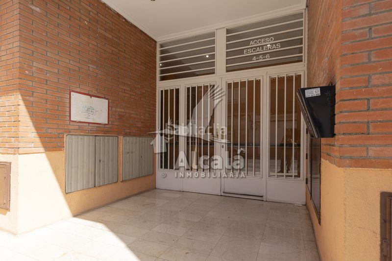Foto ff65be94-2a58-4b30-a623-29a1f471914f. Pis amb calefacció piscina a Veredillas Torrejón de Ardoz