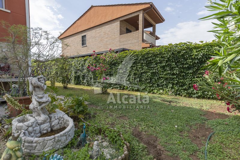 Foto 070a962b-a355-4c88-a9b7-463c12381823. Casa amb calefacció aparcament piscina a Camarma de Esteruelas