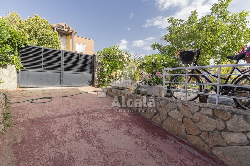 Foto 58dfe574-a68e-42aa-96ee-471bf06caf97. Casa amb calefacció aparcament piscina a Camarma de Esteruelas