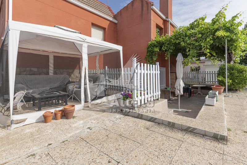 Foto a832c56c-0a7c-4564-bab3-933da5ea9b7b. Casa amb calefacció aparcament piscina a Camarma de Esteruelas