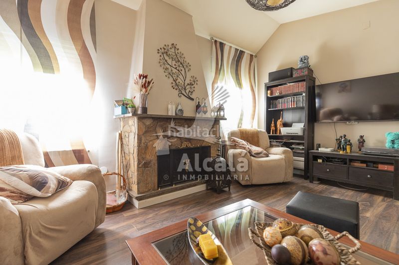 Foto cdc904a4-0b51-4eeb-8aef-a789d8e86d68. Casa amb calefacció aparcament piscina a Camarma de Esteruelas