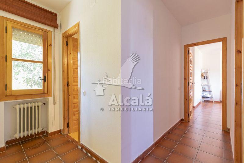Foto 0d7907e5-61c1-4926-9d5f-adc09615eb09. Casa adossada amb calefacció a Alocén