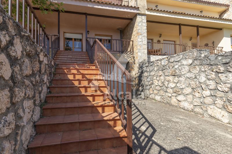 Foto 10deb4a2-596e-40da-b97e-a8c8597aefad. Casa adossada amb calefacció a Alocén