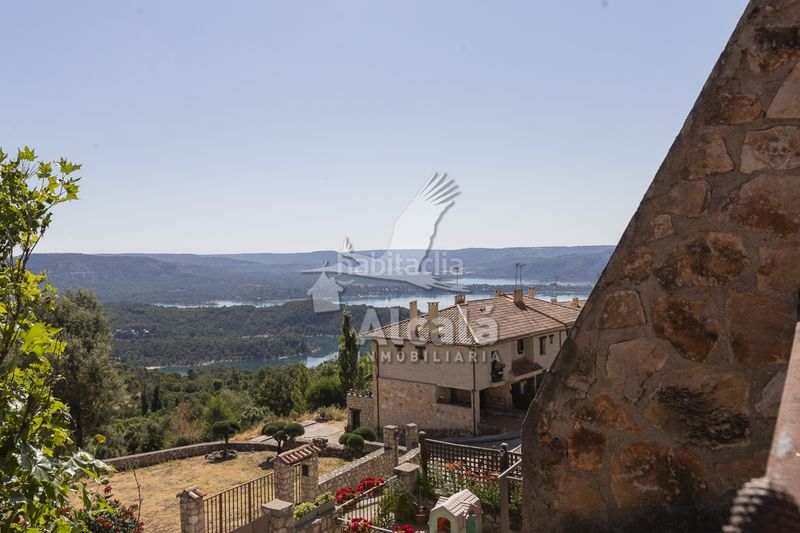 Foto 1e6ea6c3-f379-48d5-85f1-7b8bfef42073. Casa adossada amb calefacció a Alocén