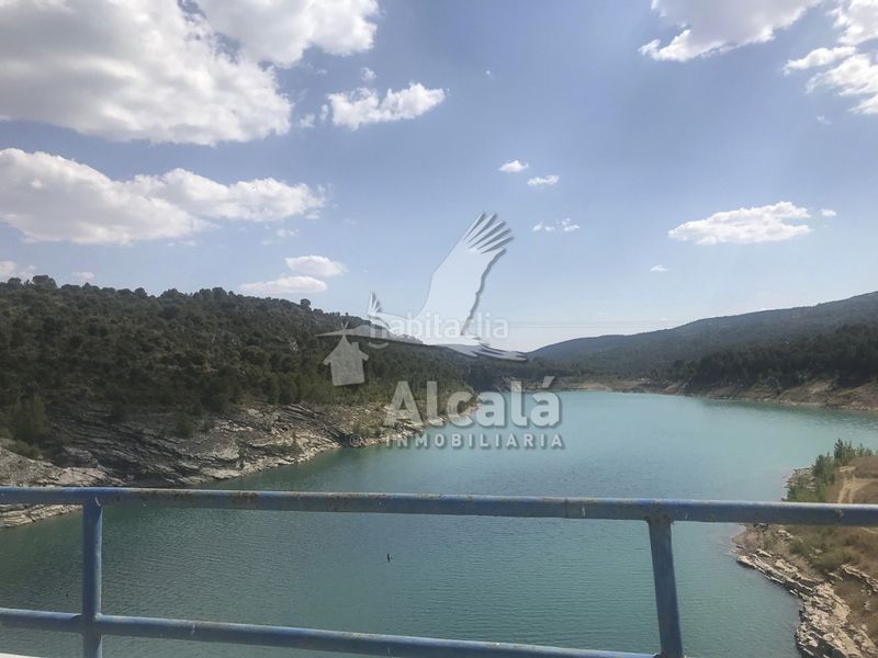 Foto 54ed56e4-ee9c-4a3e-8507-4d4e02d67d34. Casa adossada amb calefacció a Alocén