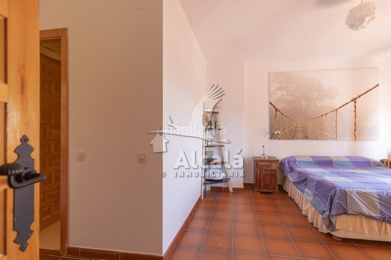 Foto 9a9dd043-0988-4e11-bbc5-659b435ff846. Casa adossada amb calefacció a Alocén