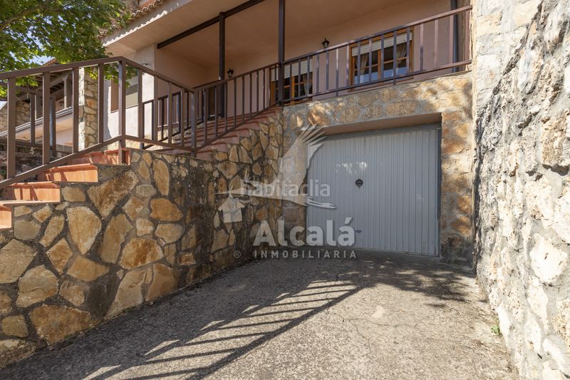 Foto 9f98d382-67aa-474d-84cf-33c7f62a2ad9. Casa adossada amb calefacció a Alocén