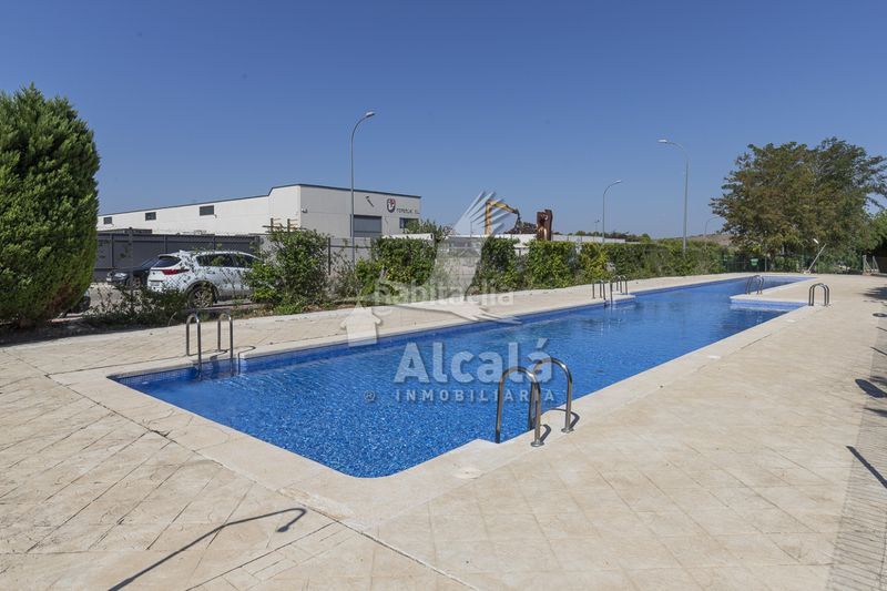 Foto bdea59da-86b6-46e8-aa61-f5f10ba8428d. Pis amb calefacció aparcament piscina a Loeches