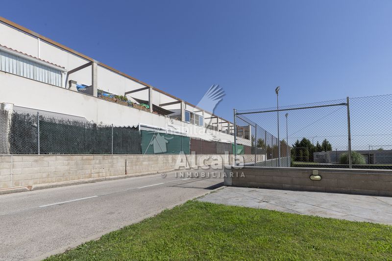 Foto d4114062-c0f0-4426-afb6-1a04c16ee846. Pis amb calefacció aparcament piscina a Loeches