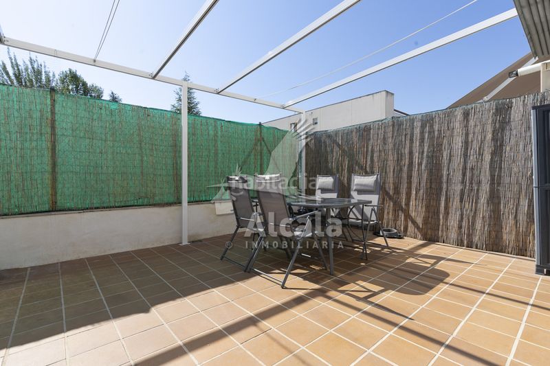 Foto dbd08297-2997-4219-8ce7-d66fa531eca8. Pis amb calefacció aparcament piscina a Loeches