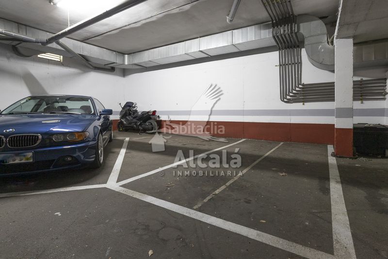 Foto 55b1cafb-8e0e-43d6-975d-6abc02e545e0. Pis amb calefacció aparcament piscina a Parquesol Valladolid