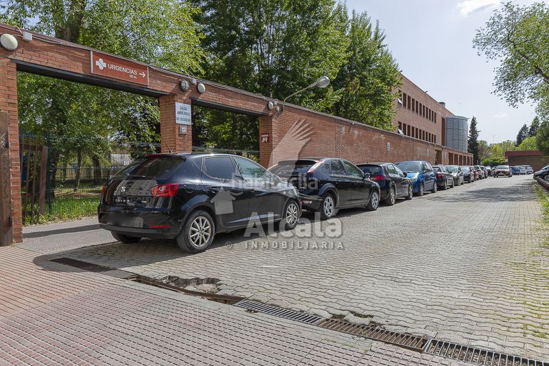 Foto 783d8307-0150-4516-9e28-77a662d6858e. Pis amb calefacció aparcament piscina a Parquesol Valladolid
