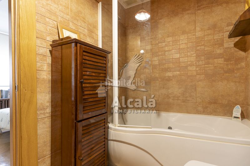 Foto aea77ff7-244b-48b1-b994-4559c4ef6dc6. Pis amb calefacció aparcament piscina a Parquesol Valladolid