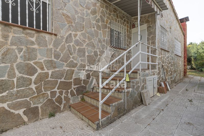 Foto d4aaf6b0-7954-457a-af52-0e2260a6bc4e. Casa amb calefacció aparcament piscina a Torrejón del Rey