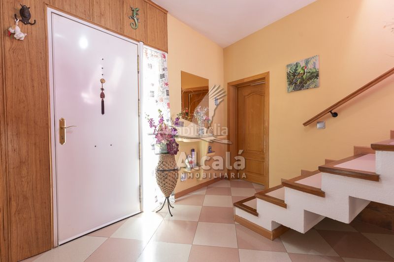 Foto 91c24fc7-b6cf-47e6-9377-2f5e1eb30bef. Casa pareada increible chalet pareado en Villanueva de la Torre