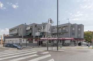Appartamento in Campo Real. Vive en el centro de campo real!