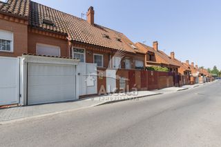 Semi detached house in Mejorada del Campo. Exclusivo chalet adosado en el centro de mejorada del campo