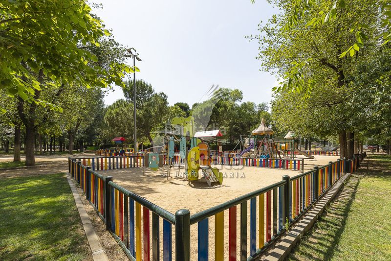 Foto b83e541b-40aa-48a9-a71c-71566c6a124c. Pis amb calefacció a Base Aérea Torrejón de Ardoz